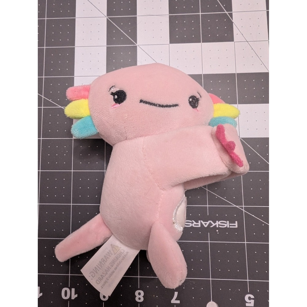 Axolotl hugger‎ stuffed toy Top Trenz 6 inch love heart on tummy pink rainbow